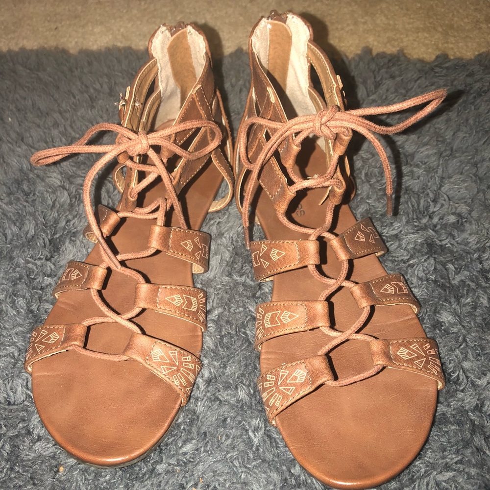 Maurice’s Sandals